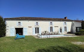 Maison De Vacances Les Gites De Charloteau À